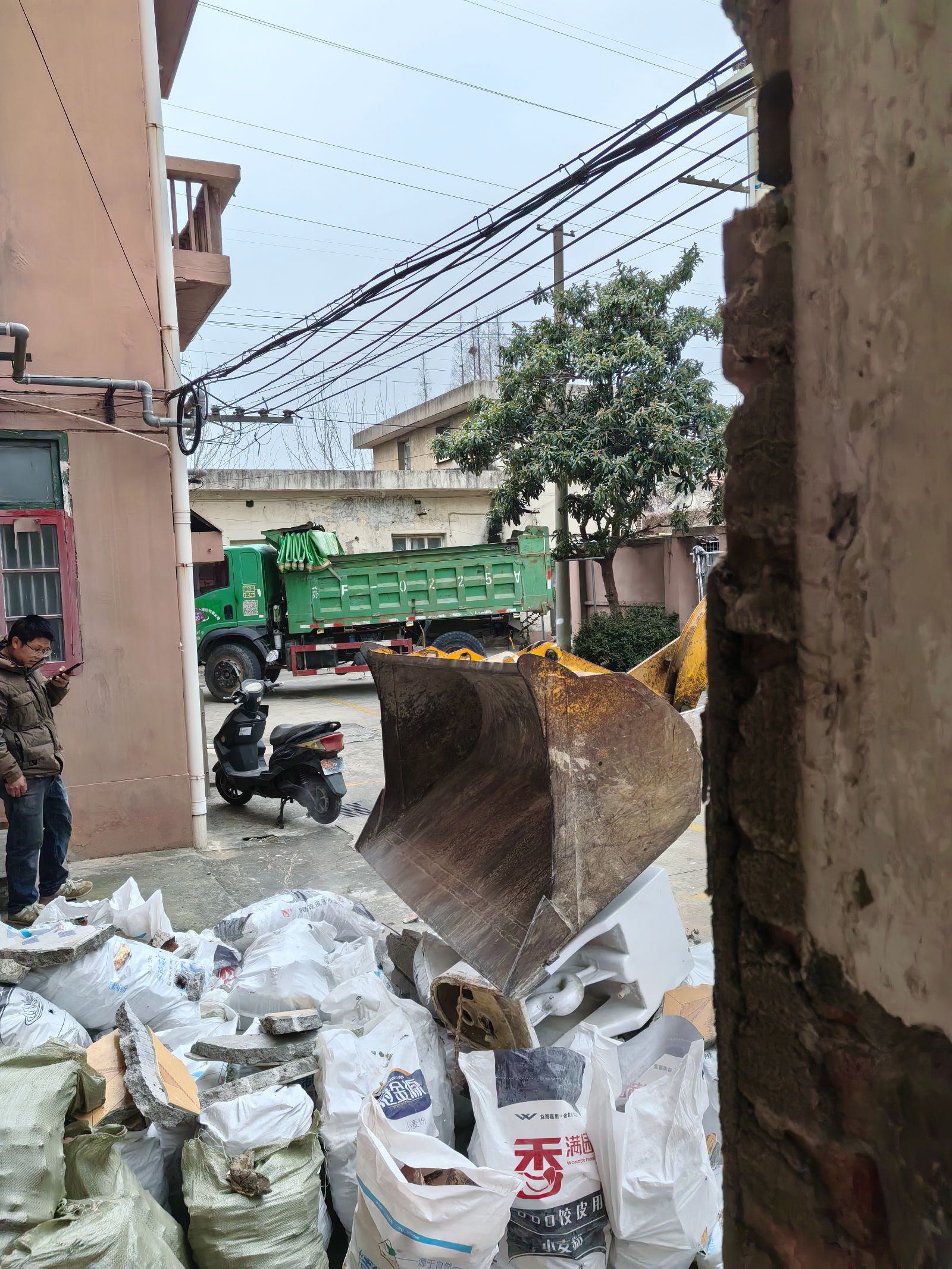 在果园新村，看见女性力量闪耀工地