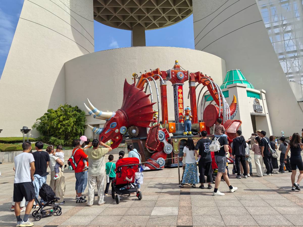 小丫头的恐龙园之约:从南通出发的周末狂欢