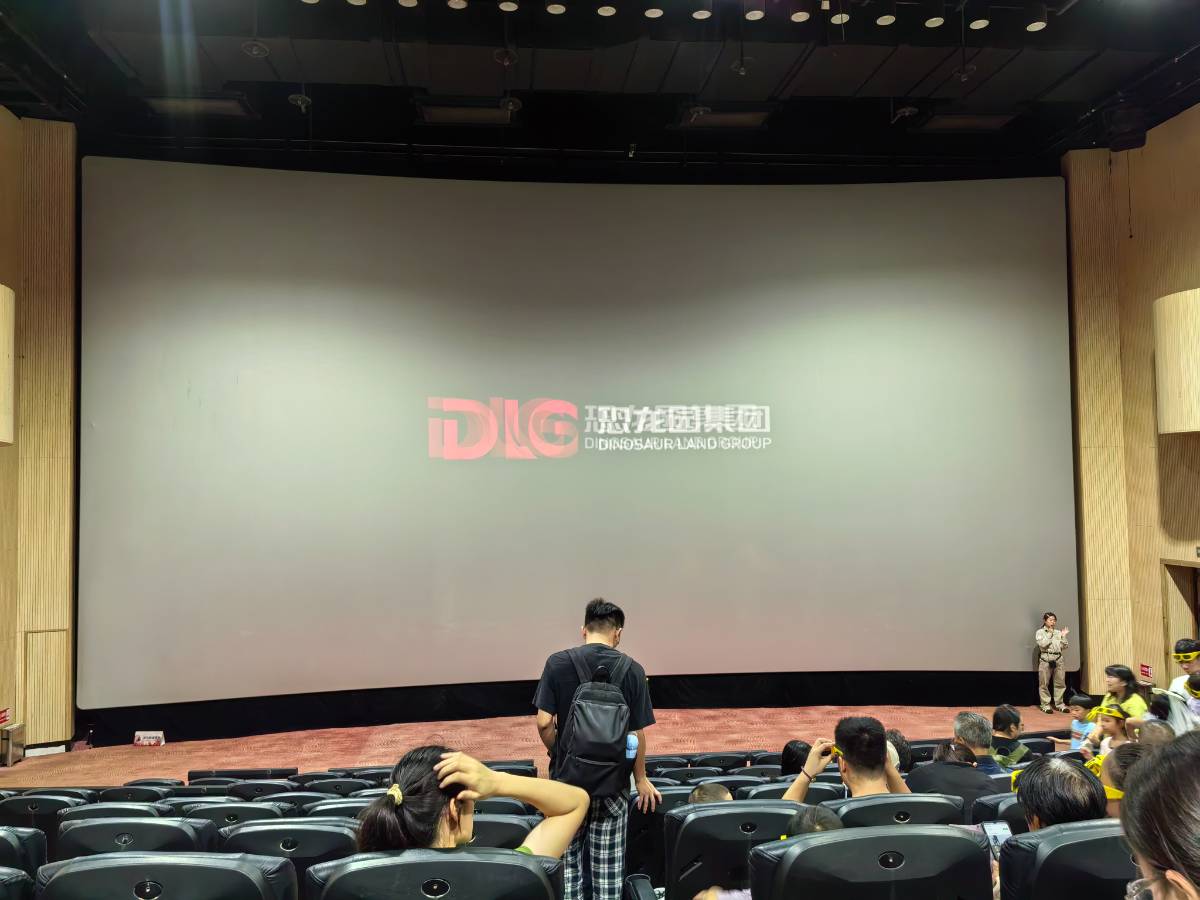 小丫头的恐龙园之约:从南通出发的周末狂欢