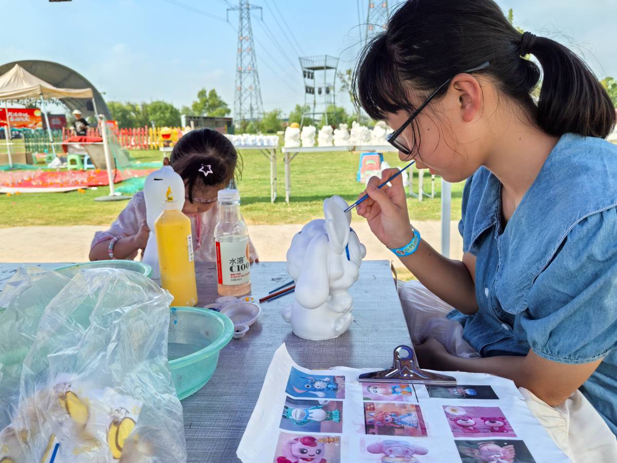 奇妙农场西游季：姐妹花的游戏与游乐狂欢全记录