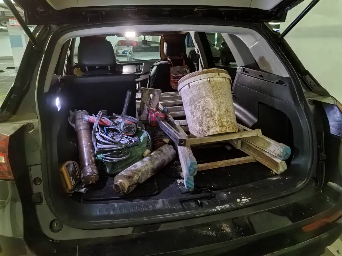 往返70公里跨城打洞记:为老板浴霸孔,忘带加接杆险翻车,