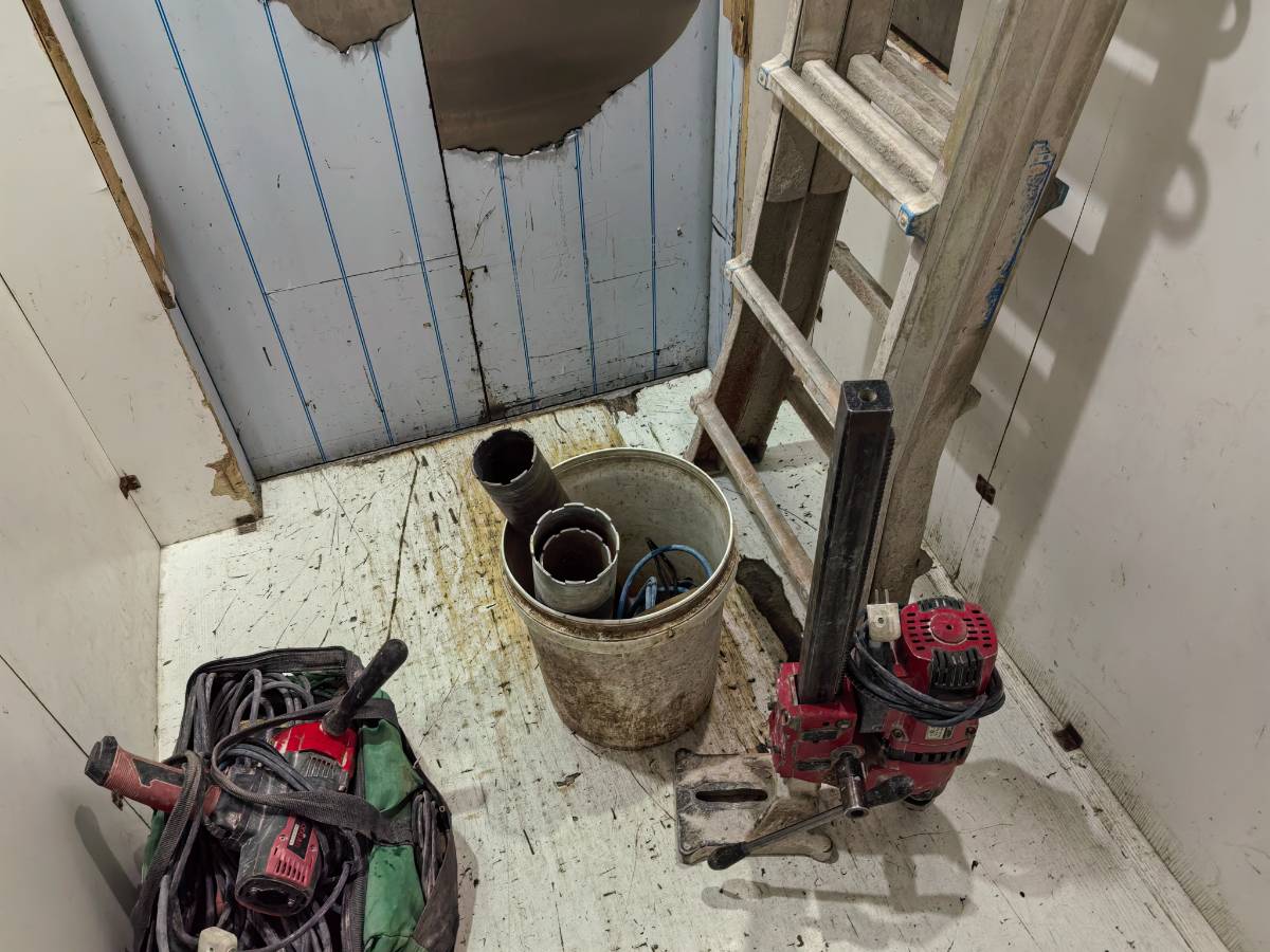 往返70公里跨城打洞记：为老板浴霸孔，忘带加接杆险翻车,