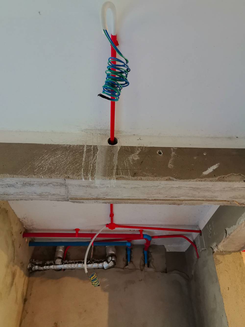 新港花苑 1*-304 施工照片