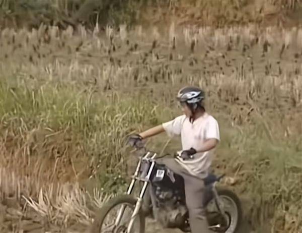 那个当年追着采访车吹大话的少年，真的让中国机车站上了世界之巅