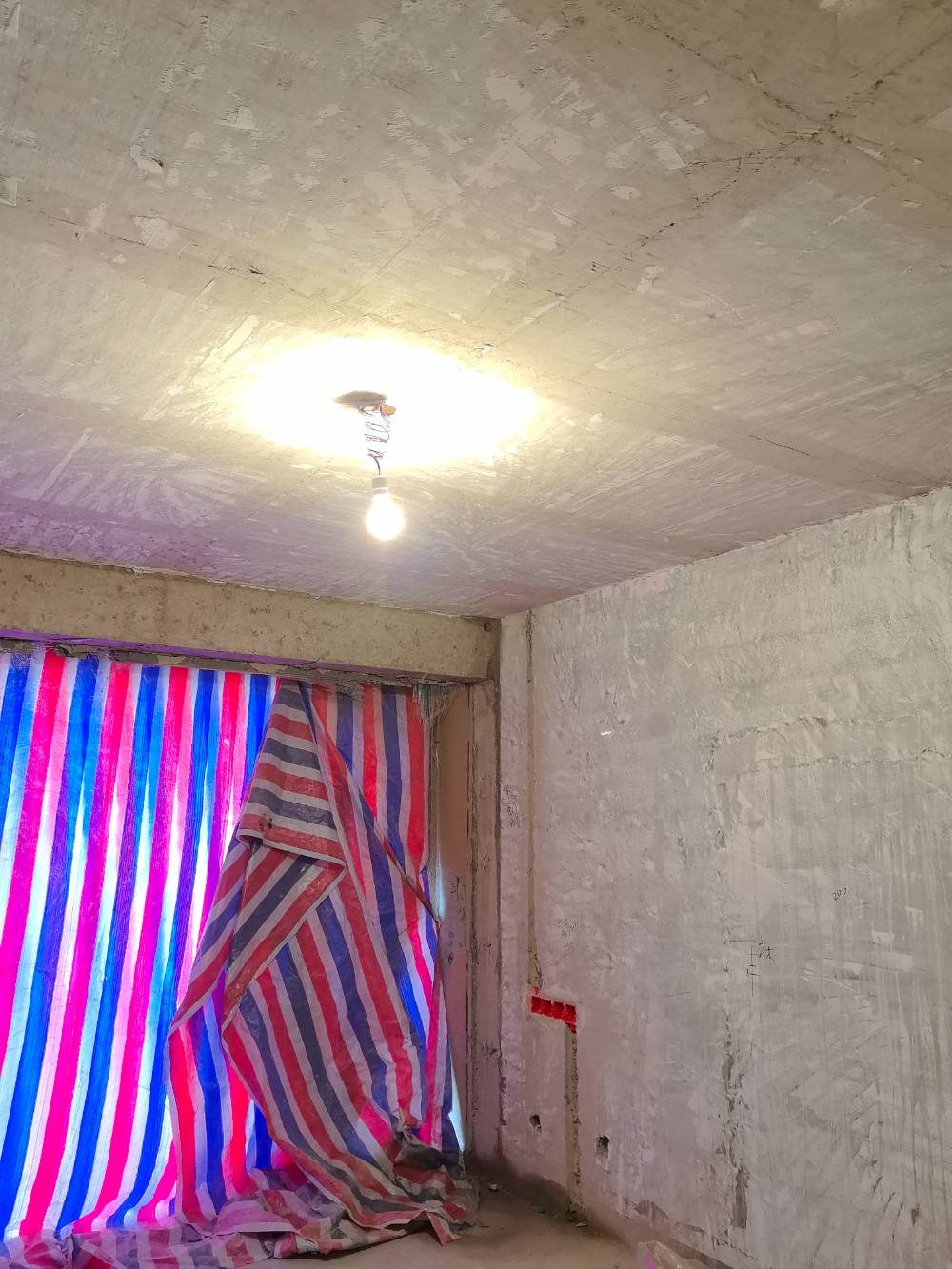 江岸水苑 1*-602 施工照片